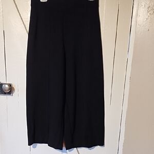 Chic Black Cropped Pants